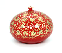 Load image into Gallery viewer, Artezen Small Chapeau – Red Luxury Trinket Gift Box - ärtɘzɘn