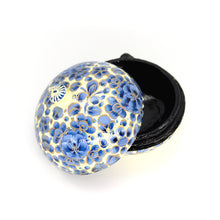 Load image into Gallery viewer, Mini Floral Chapeau Paper Mache Luxury Trinket Gift Decorative Wedding Favour Box - ärtɘzɘn