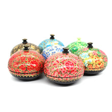 Load image into Gallery viewer, Mini Floral Chapeau Paper Mache Luxury Trinket Gift Decorative Wedding Favour Box - ärtɘzɘn