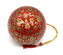 Load image into Gallery viewer, Artezen Baubles – Set of 6 Large Red Luxury Handmade | Hand Painted | Decorative | Ornamental | Christmas | Balls - ärtɘzɘn