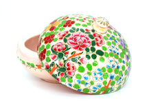 Load image into Gallery viewer, Artezen Small Chapeau – Pink Floral Luxury Trinket Gift Box - ärtɘzɘn
