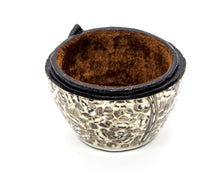 Load image into Gallery viewer, Artezen Ovalis – Gold, Black & Ivory Luxury Easter Egg Trinket Gift Box - ärtɘzɘn