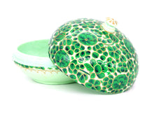 Load image into Gallery viewer, Artezen Small Chapeau – Green Luxury Trinket Gift Box - ärtɘzɘn
