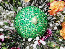 Load image into Gallery viewer, Artezen Small Chapeau – Green Luxury Trinket Gift Box - ärtɘzɘn
