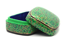 Load image into Gallery viewer, Paulo Green &amp; Gold Gifting Trinket Jewellery Presentation Decorative Box - ärtɘzɘn
