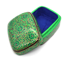 Load image into Gallery viewer, Paulo Green &amp; Gold Gifting Trinket Jewellery Presentation Decorative Box - ärtɘzɘn
