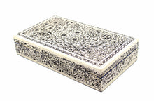 Load image into Gallery viewer, Kashmir Paper Mache Planus Black &amp; Off White Trinket Gift Decorative Jewellery Box - ärtɘzɘn
