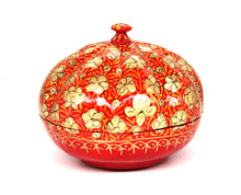 Load image into Gallery viewer, Small Red Umbra Paper Mache Luxury Trinket Gift Decorative Box - ärtɘzɘn
