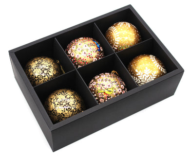 Artezen Baubles – Set of 6 Large Gold Luxury Handmade Hand Painted Decorative Ornamental Christmas Balls - ärtɘzɘn