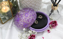 Load image into Gallery viewer, Artezen Small Chapeau – Purple Luxury Trinket Gift Box - ärtɘzɘn
