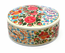 Load image into Gallery viewer, Paper Mache Round Coaster Set of 6 – Handmade Hand Painted Floral Coaster Box Set - ärtɘzɘn
